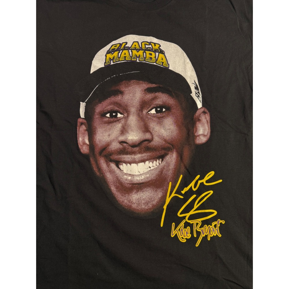 CG Company Kobe Bryant Black Mamba Graphic T-Shirt Mens XL Black Short Sleeve